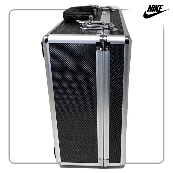 Air Jordan XVII  17 OG Vintage Black Metal Case 2002 - Picture 6 of 7